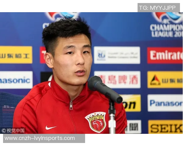 最近足球新闻聚焦各大联赛转会动态与球队表现分析